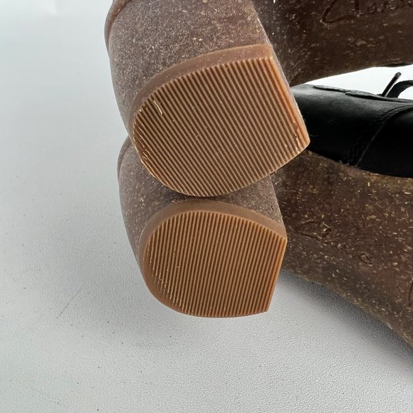 Clarks Womens Carleta Lyon Black Oily Leather Ankle Bootie Chunky Heel size 5.5 - Picture 14 of 16